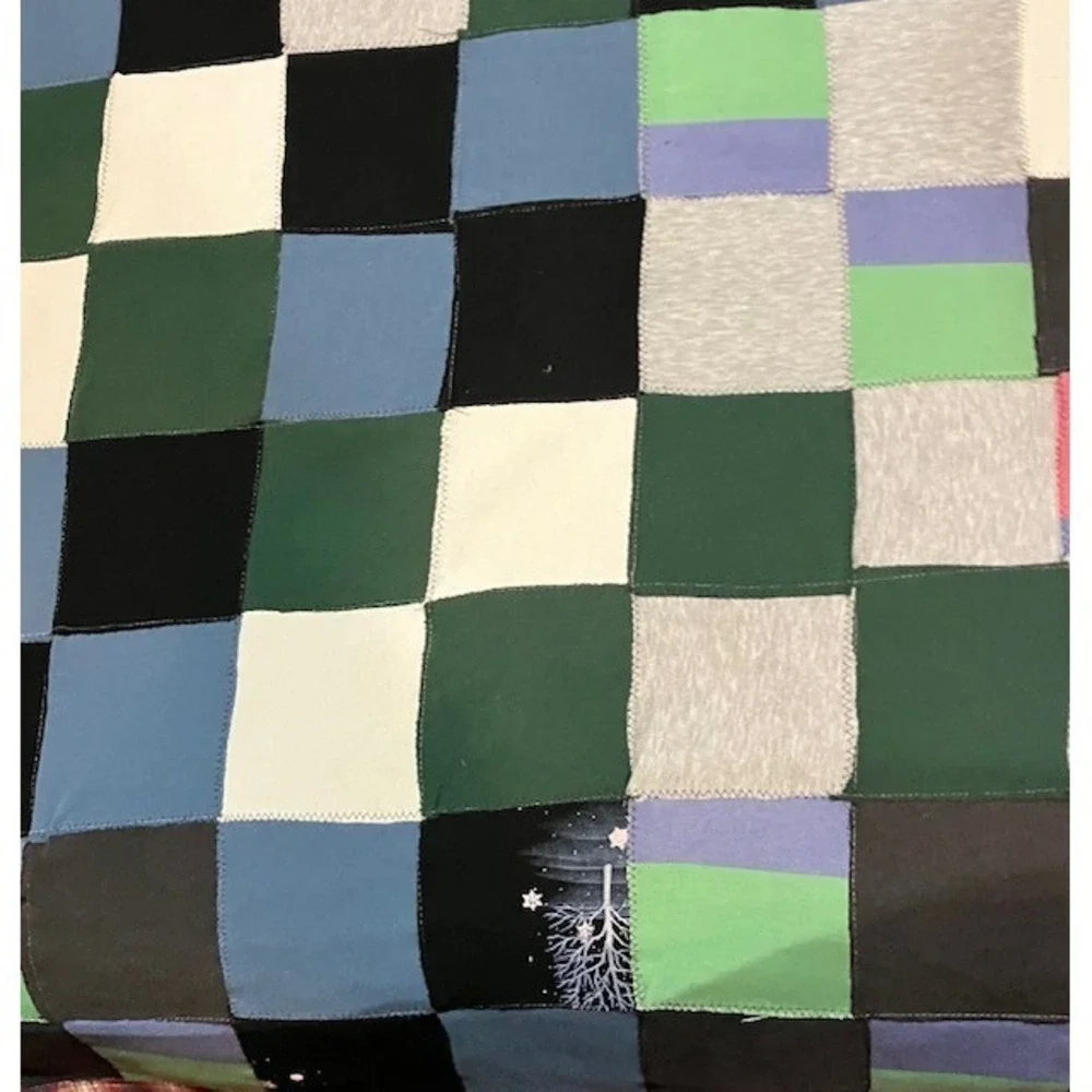 Vintage  Patchwork Quilt Machine Sown 68